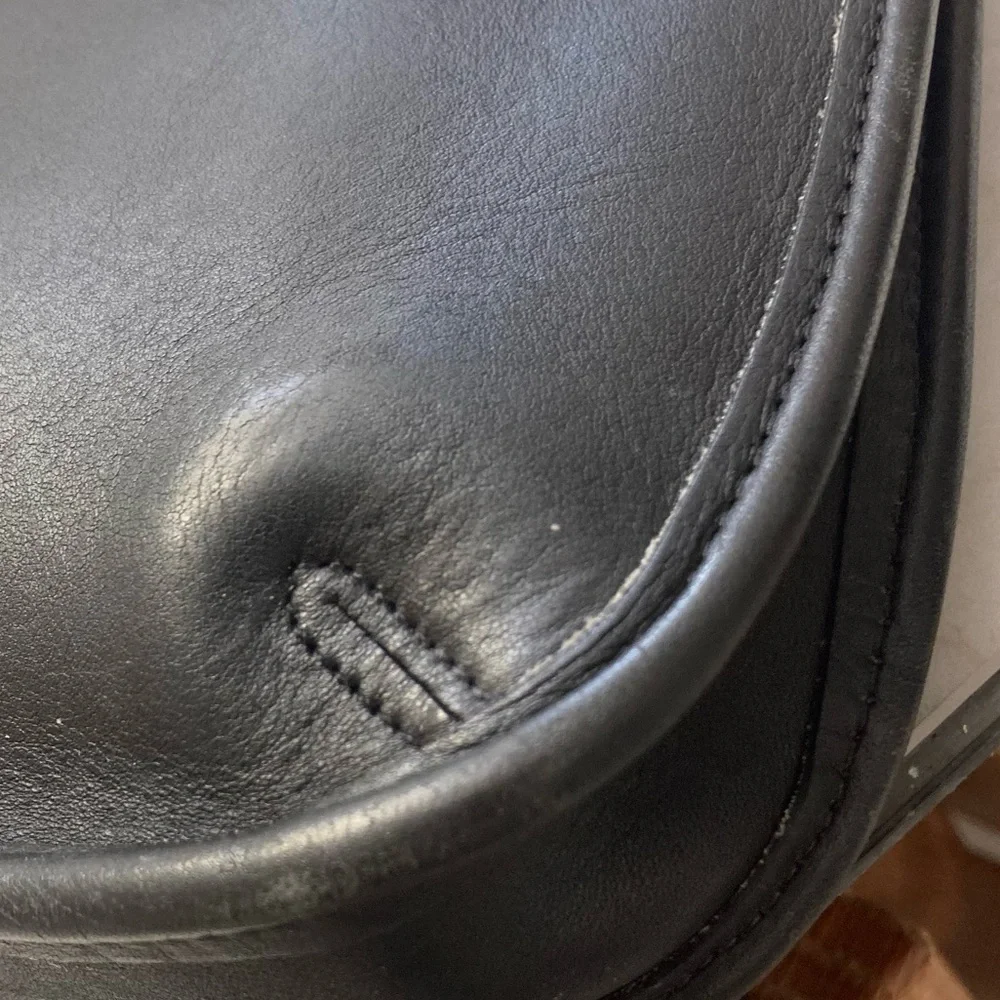 Coach 9020 vintage black leather mini ergo bag